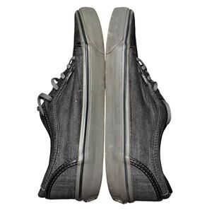 Vans Shoes Mens Size 10 Gray Black Low Top Skateboard VN-0NKA71W Lace Up Canvas
